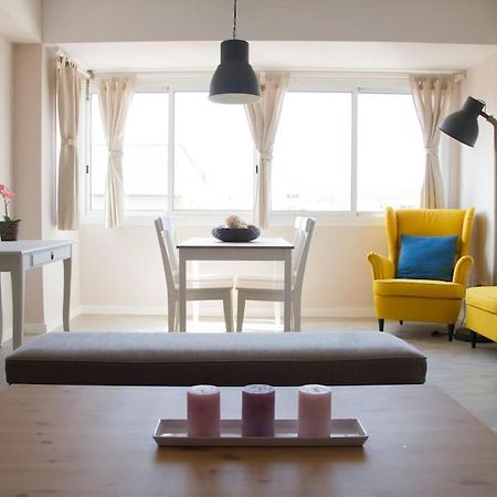 Lloret De Mar - Beachside Apartment - Free Parking - Limited Size Car المظهر الخارجي الصورة
