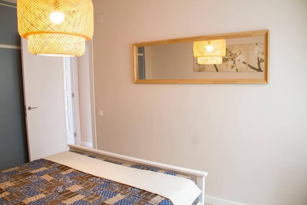 Lloret De Mar - Beachside Apartment - Free Parking - Limited Size Car المظهر الخارجي الصورة
