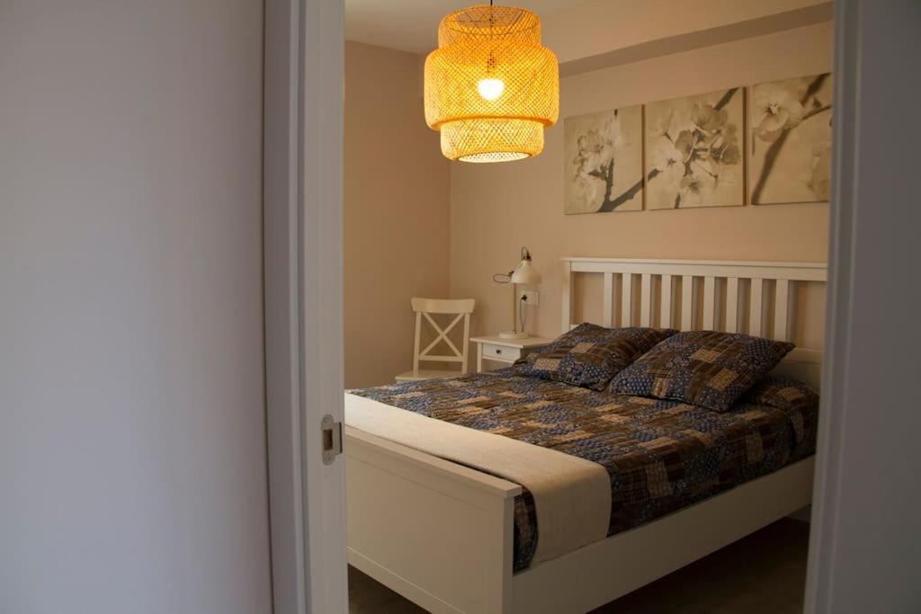 Lloret De Mar - Beachside Apartment - Free Parking - Limited Size Car المظهر الخارجي الصورة